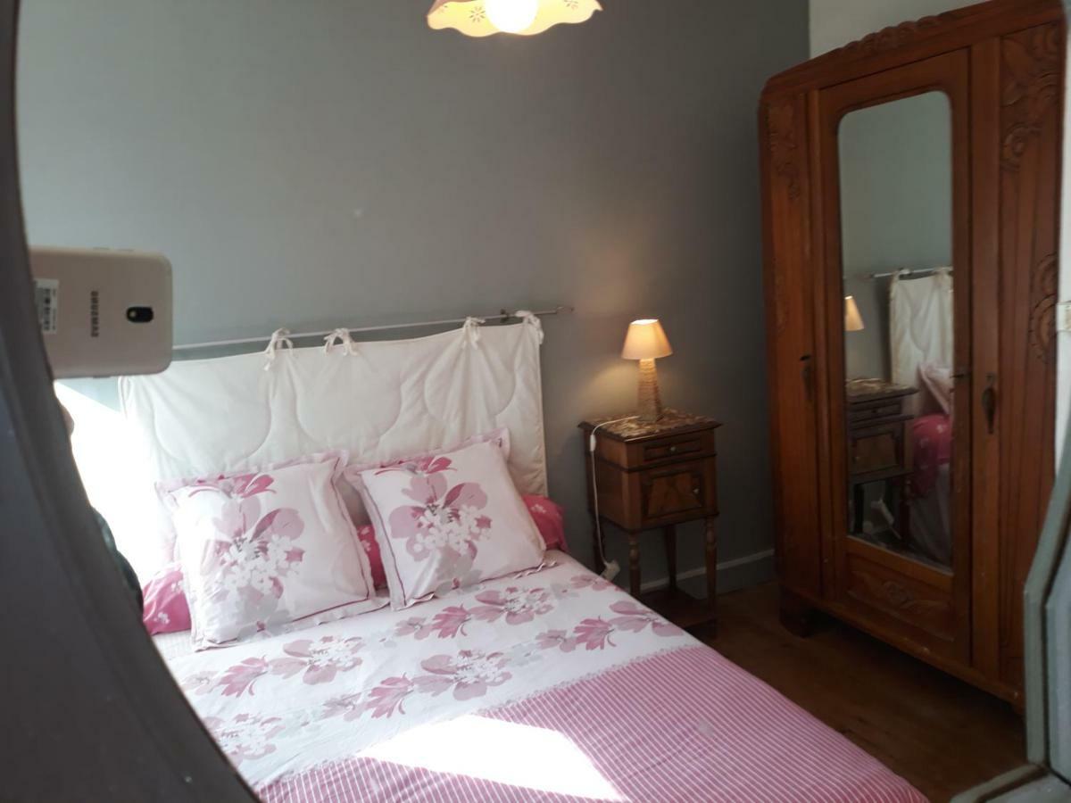 Hon-Ty Bed & Breakfast กรัวซ์ ภายนอก รูปภาพ